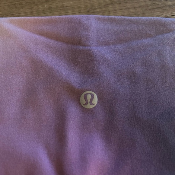 lululemon Align High Rise Shorts 4 in - Picture 3 of 4